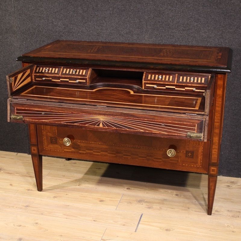 Commode italienne de style Louis XVI avec marqueterie, XXe siècle photo Mobilier