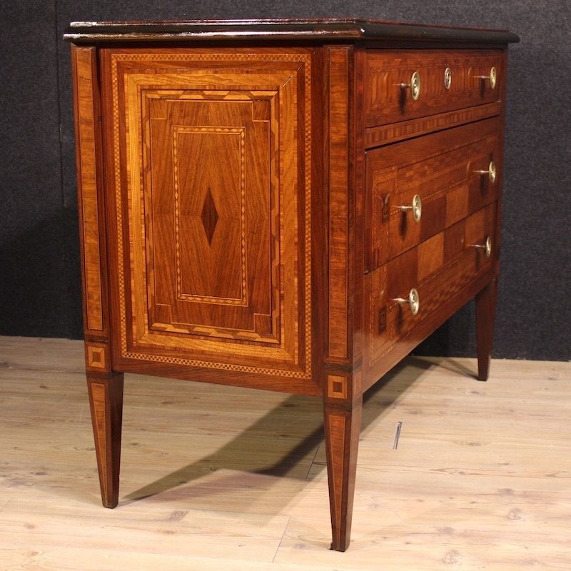 photo furniture Commode italienne de style Louis XVI avec marqueterie, XXe siècle