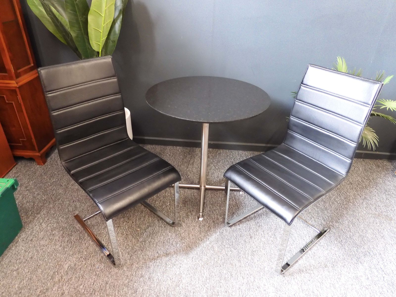 Custom Bespoke Mid Century Modern Bistro Set In Granite And Faux Leather – Unknown Origin, 1960s 1970s photo buy