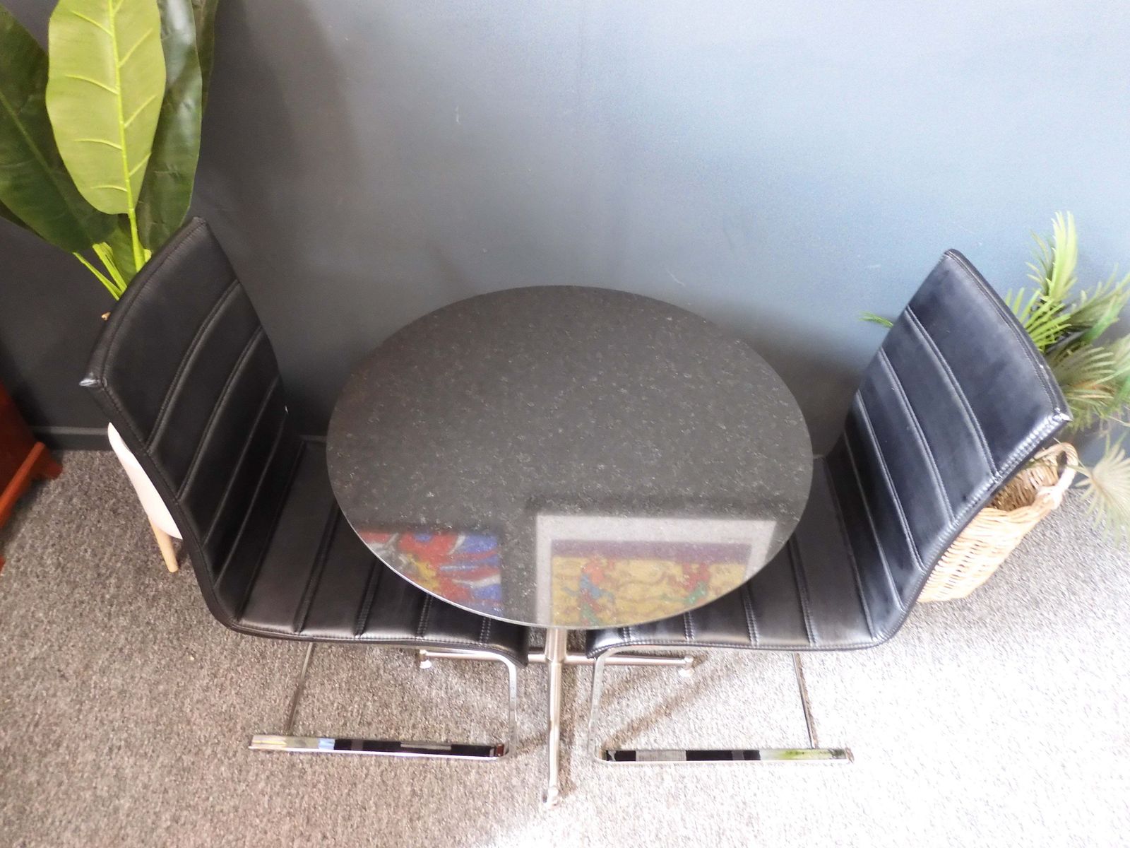 photo furniture Custom Bespoke Mid Century Modern Bistro Set In Granite And Faux Leather – Unknown Origin, 1960s 1970s