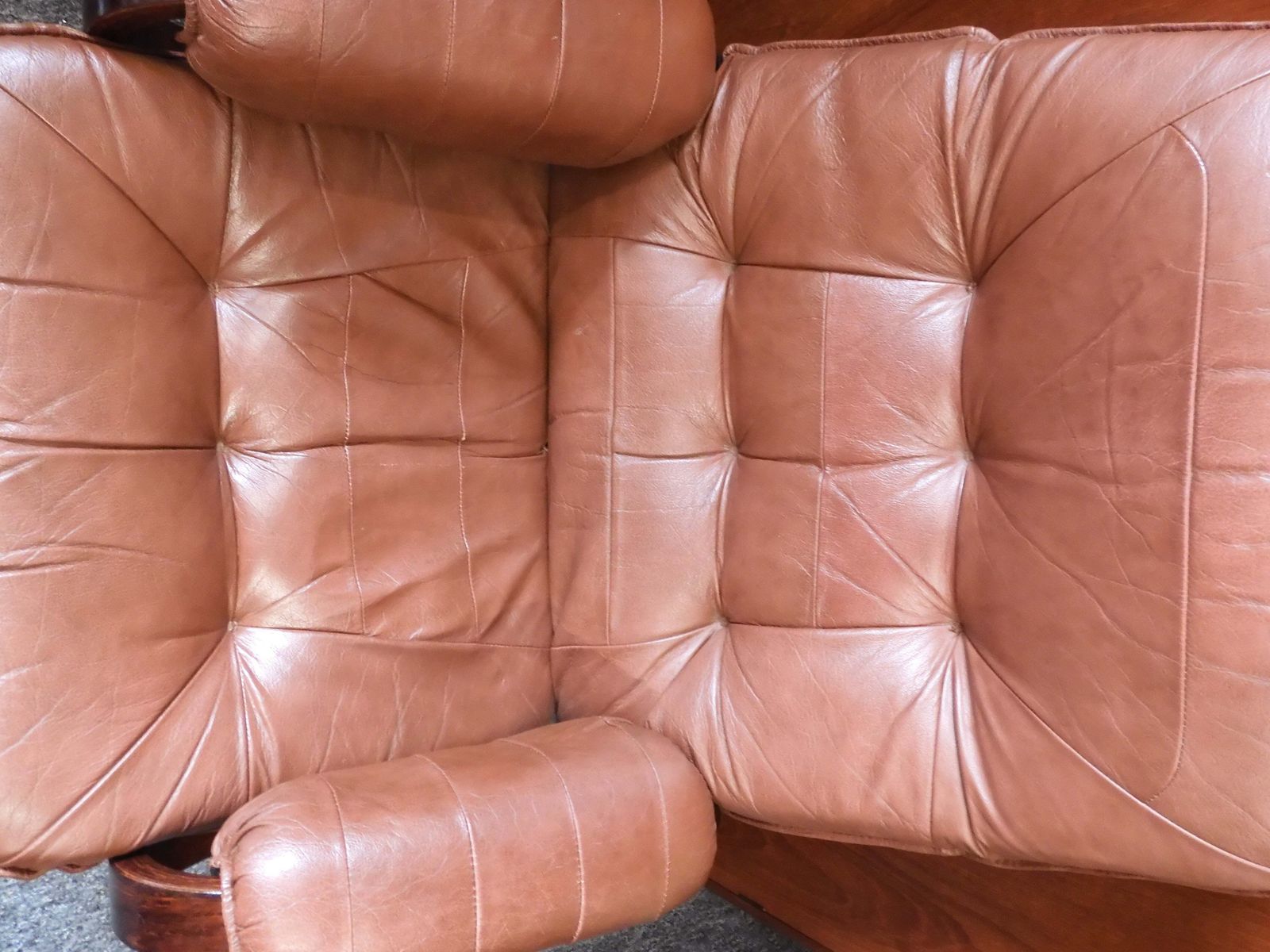 Unico Recliner Armchair And Ottoman In Teak And Leather – Denmark, 1960s/1970s photo vinterior