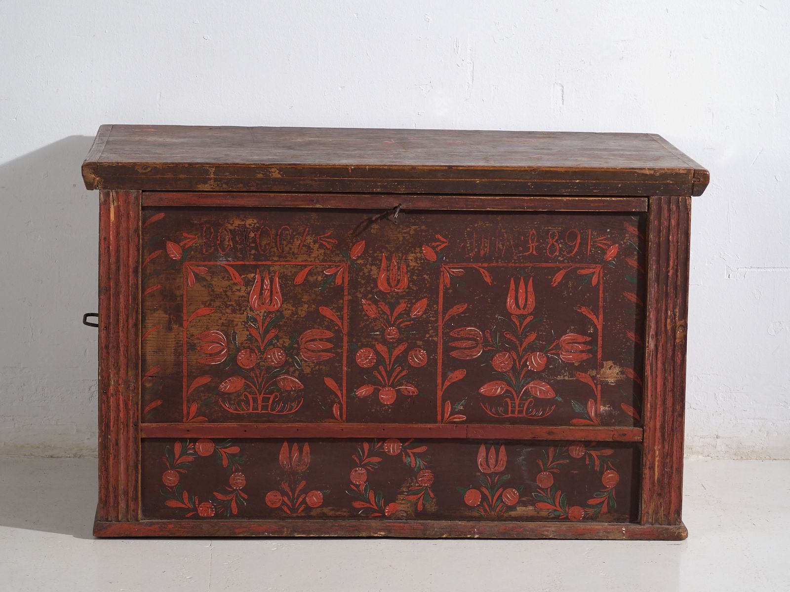 Antique Dowry Chest In Pine With Painted Tulips – Central Europe, 1891 photo buy