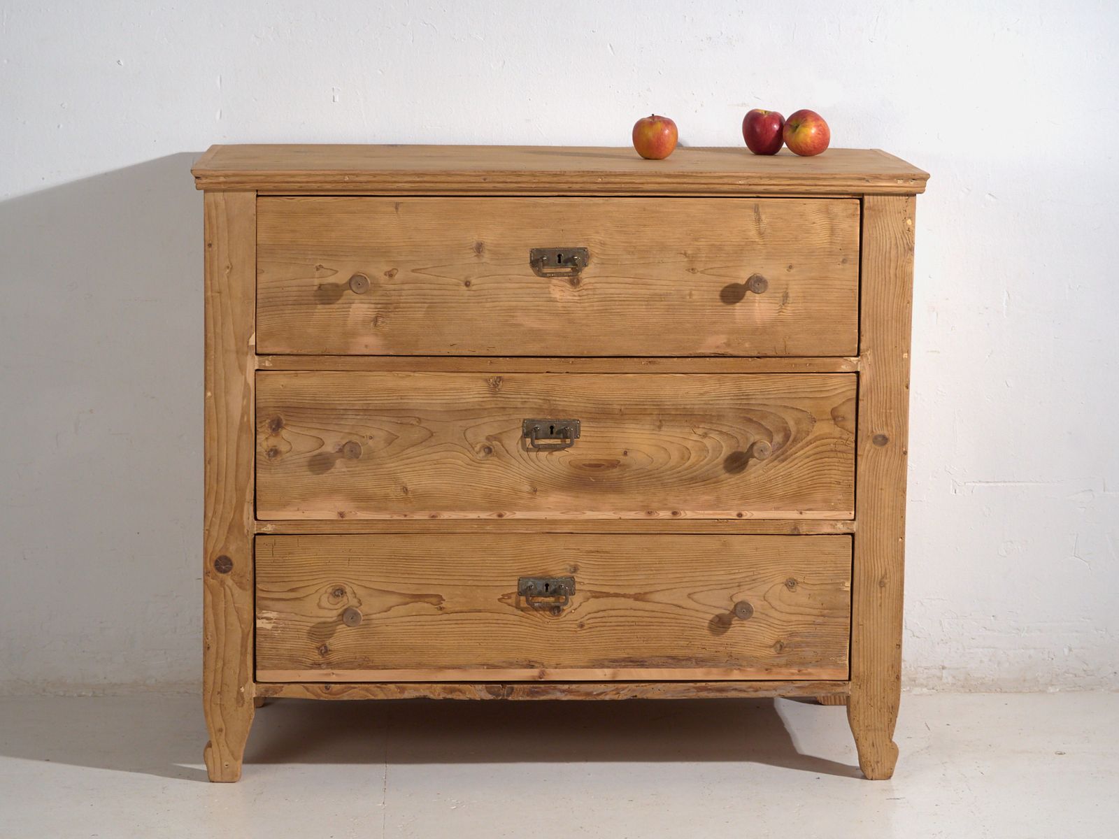 photo for sale Central European Chest Of Three Drawers In Washed Pine – Central Europe, Circa 1900