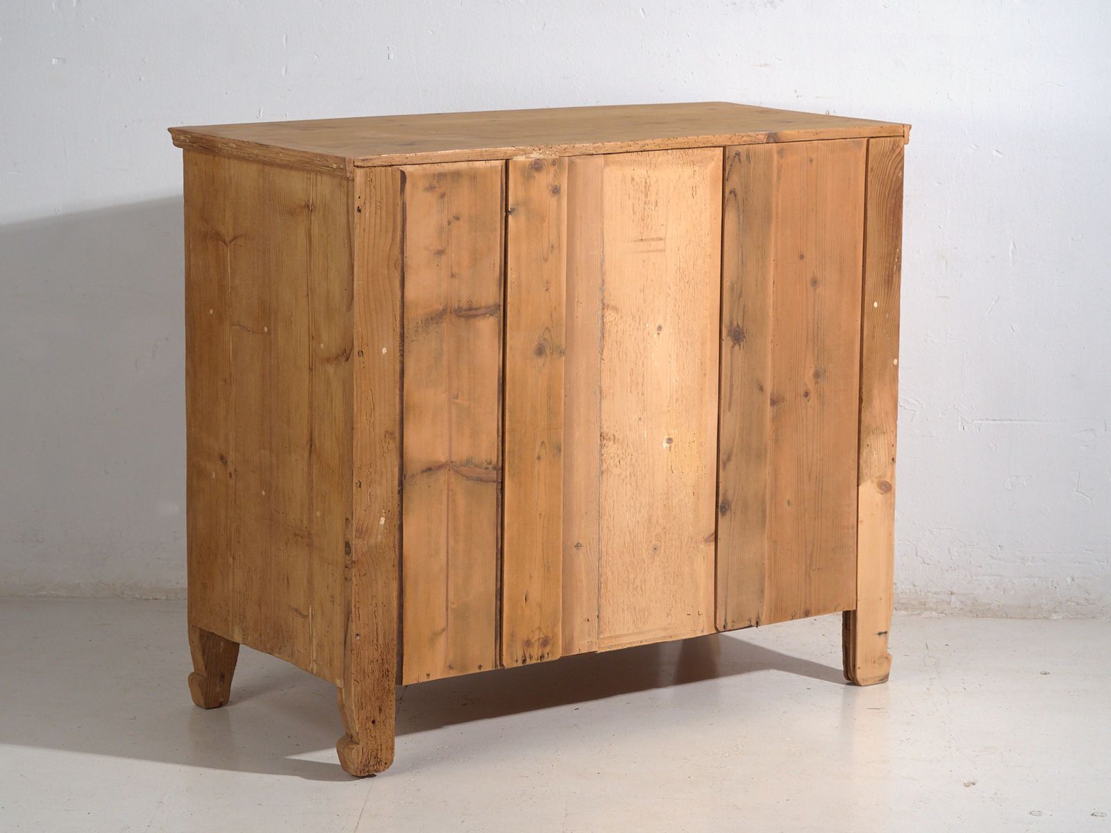 Furniture Central European Chest Of Three Drawers In Washed Pine – Central Europe, Circa 1900 photo
