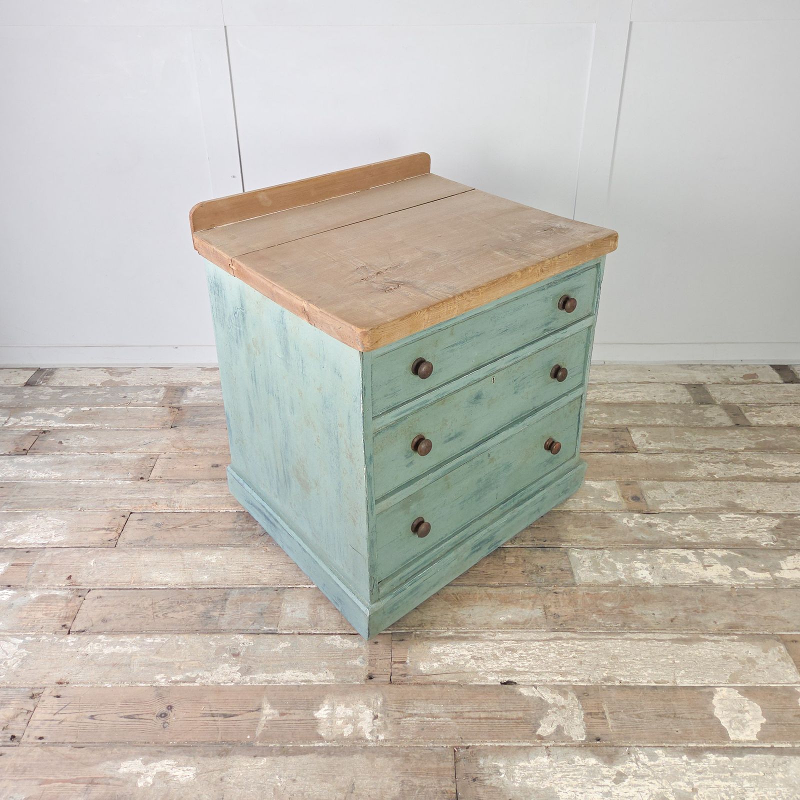 Antique Pine Painted Chest Of Drawers With Three Drawers And Castors photo buy