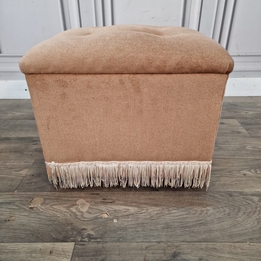 60.0 Vintage Storage Footstool Ottoman Box Upholstered Fringe Seat Retro Bedroom photo