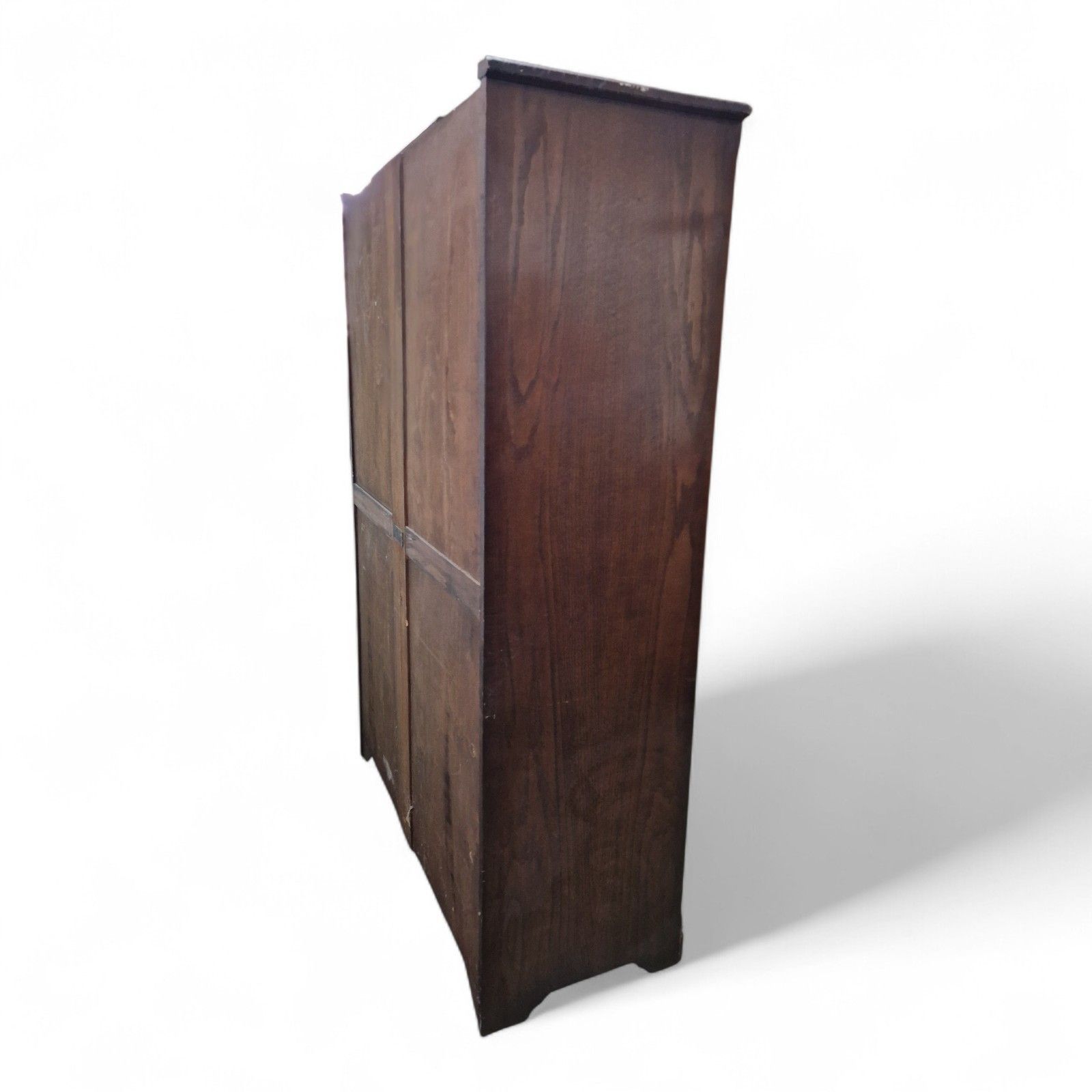 photo vintage Large Oak Double Wardrobe Antique Carved Linenfold Panelled Wardrobe