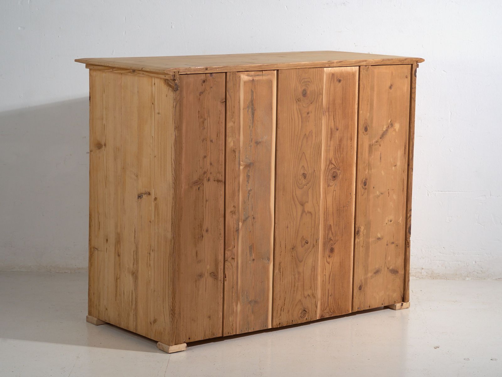 photo for sale Chest Of Drawers In Stripped Pine – Central Europe, Circa 1920