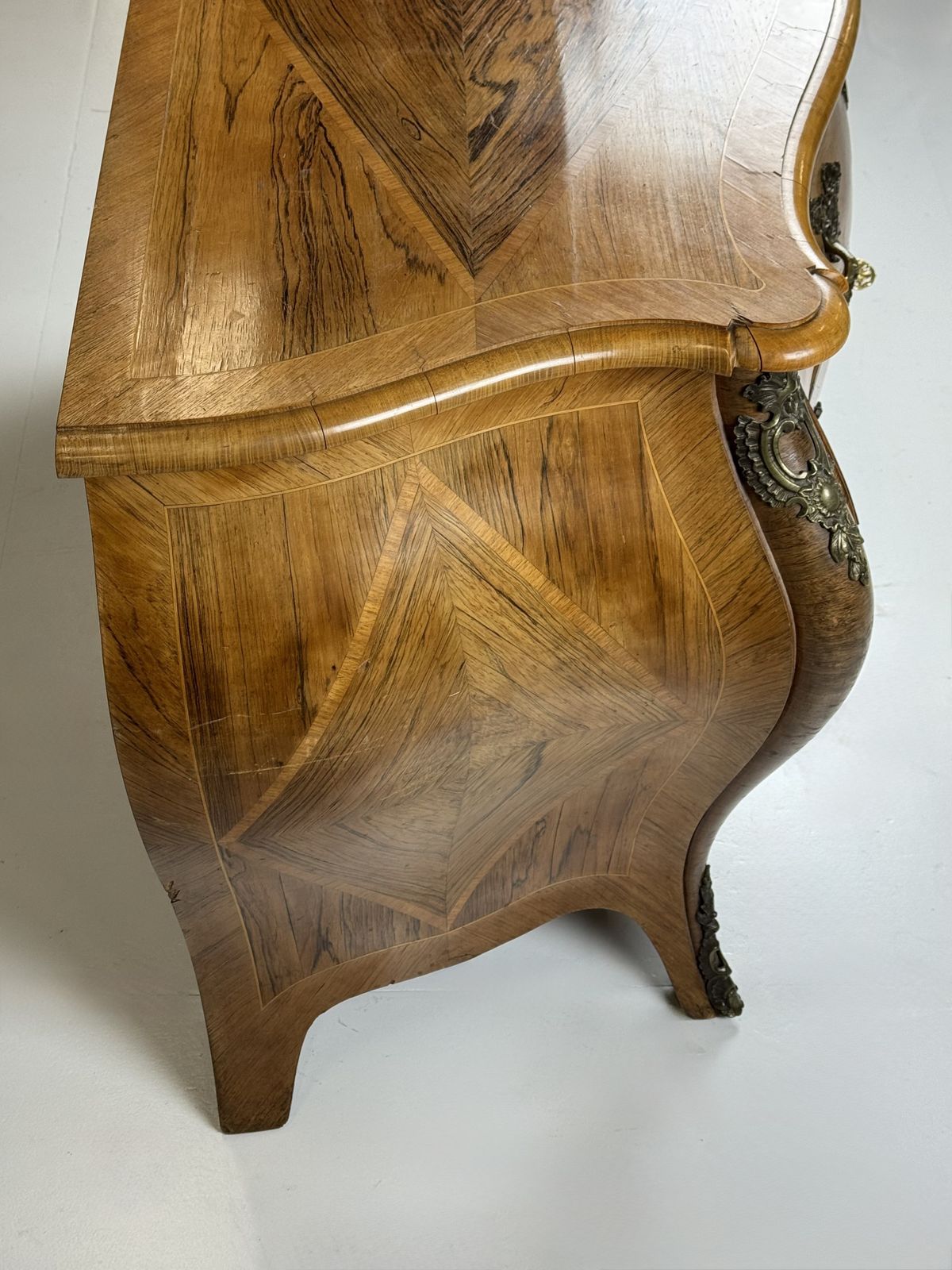 5884.0 Swedish Rococo Chest Of Drawers, 18th Century photo
