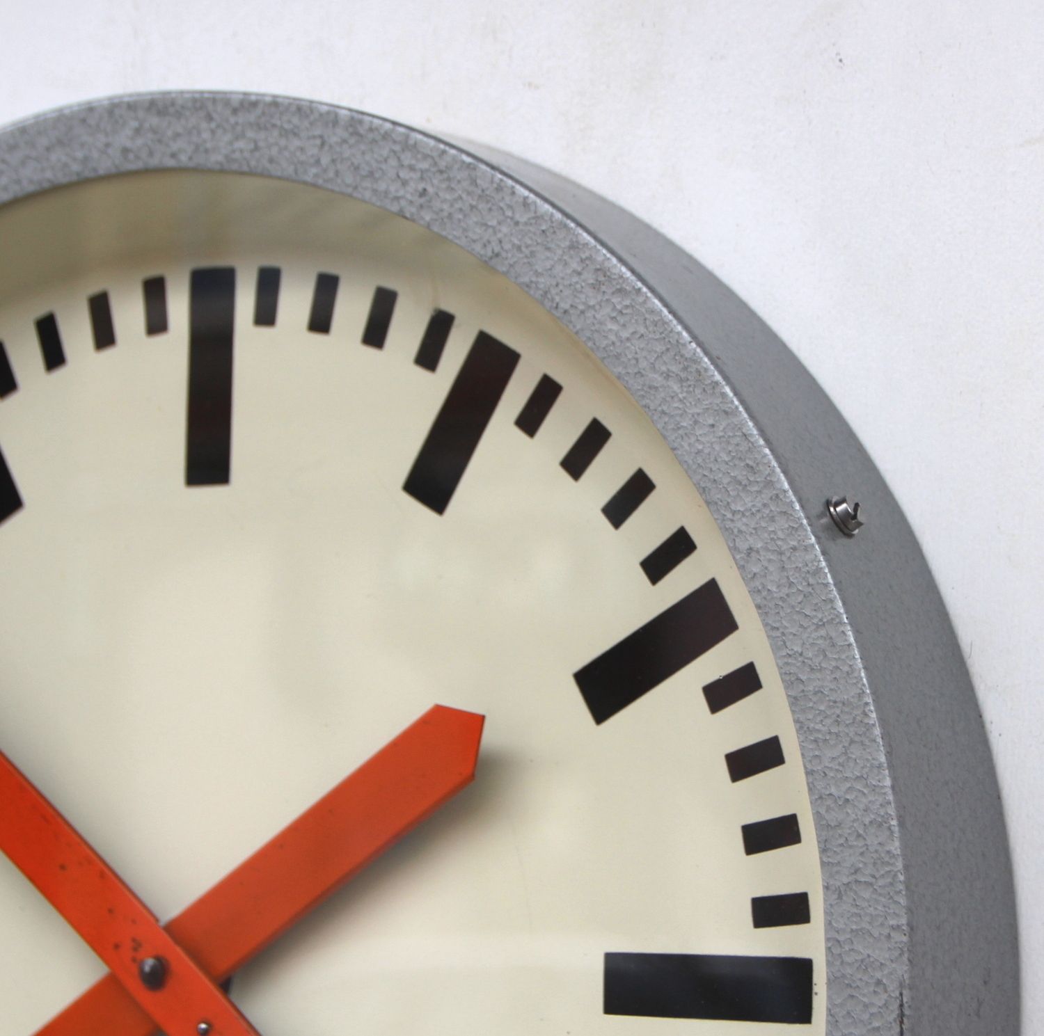Dated 1968 East German Vintage Factory Wall Clock. Fully Guaranteed. London Timepiece photo Home Decor