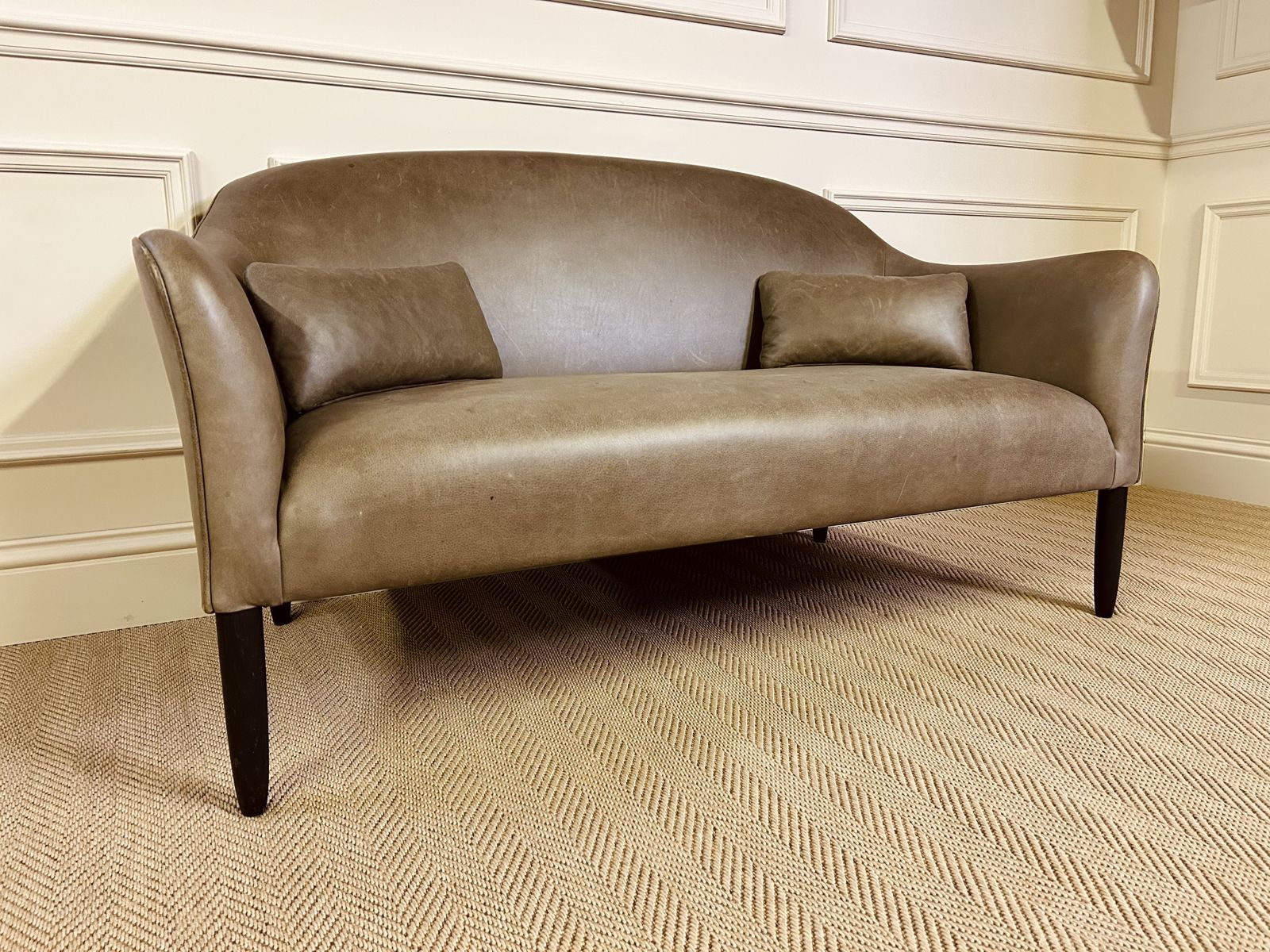 James Uk Newington Two Seater Sofa In Taupe Leather Amazing Quality Trade £2401 photo vinterior