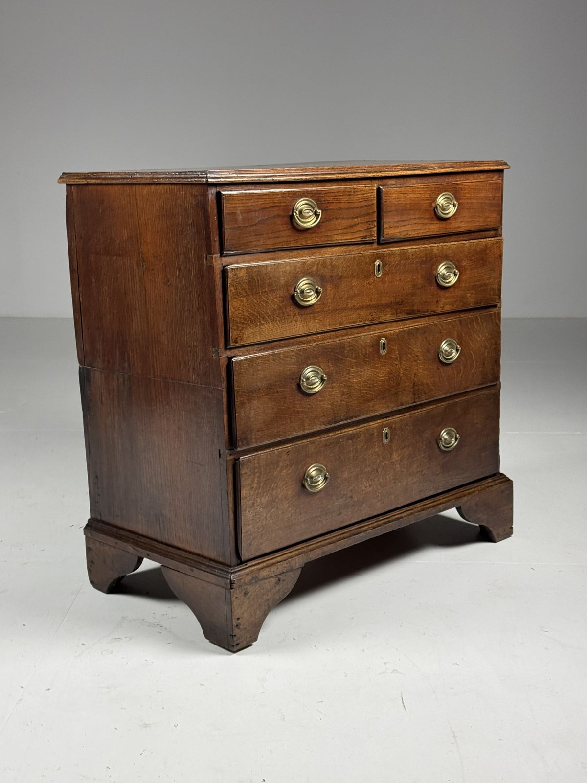 photo vinterior English Chest Of Drawers Ca. 1780 Antique