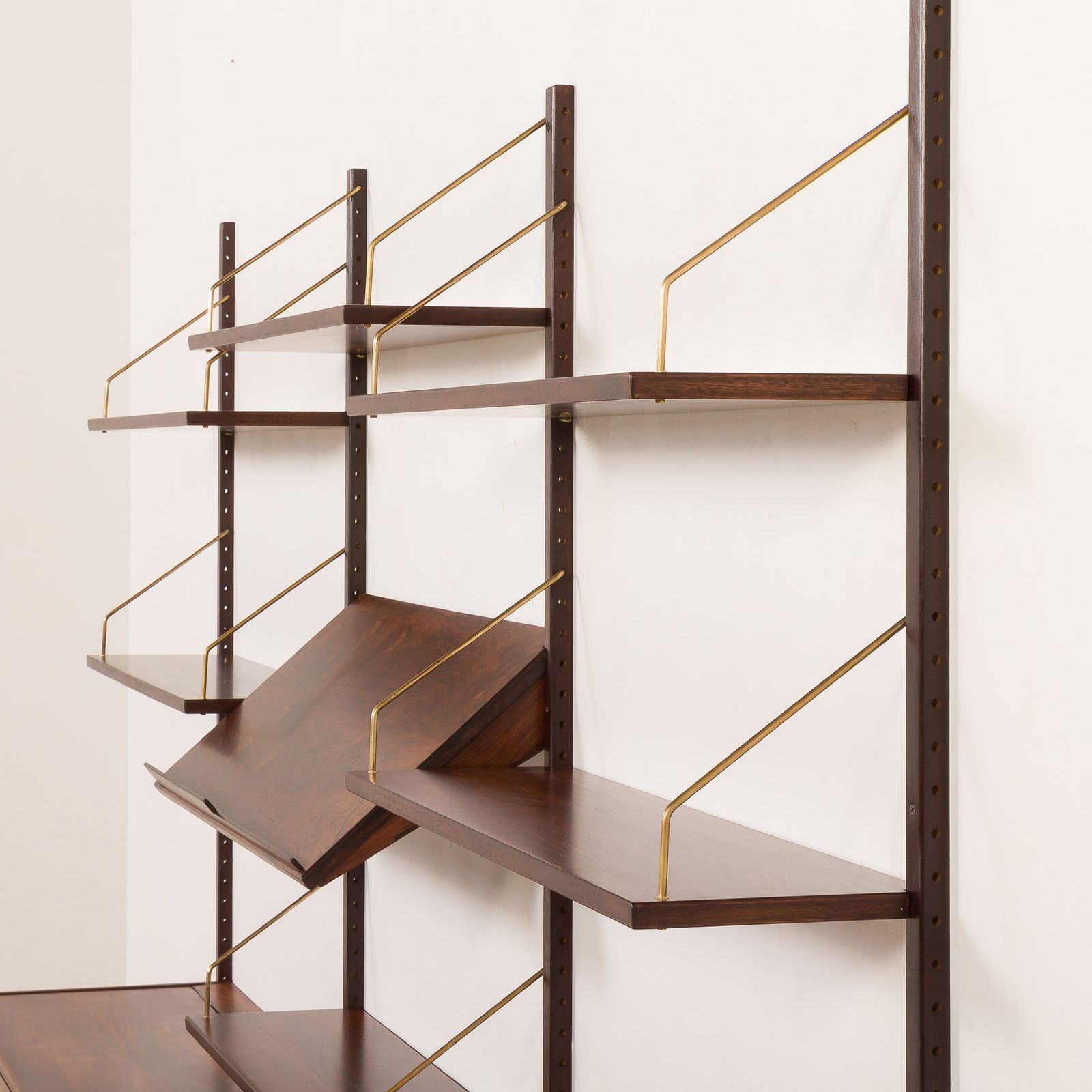 photo vinterior Hansen And Guldborg Rosewood Wall Unit With A Desk, Denmark 1960s