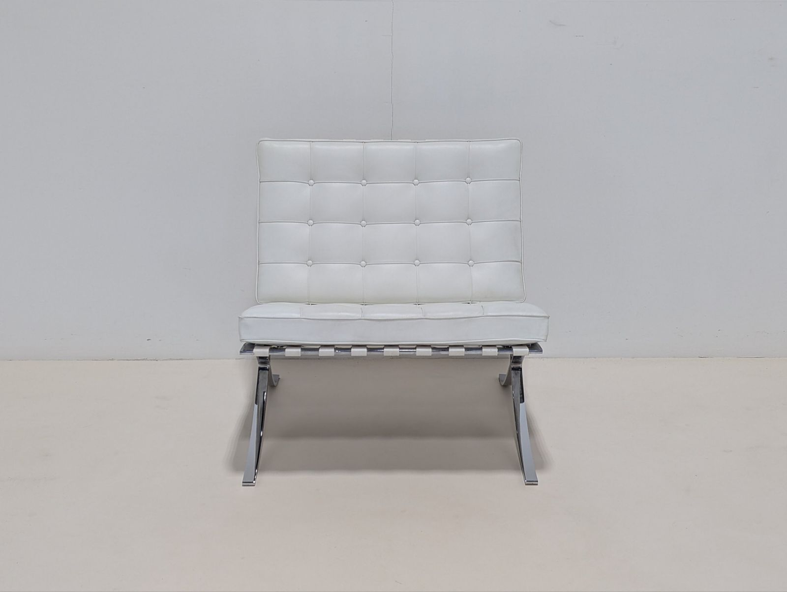 Knoll Barcelona Lounge By Ludwig Mies Van Der Rohe photo Furniture