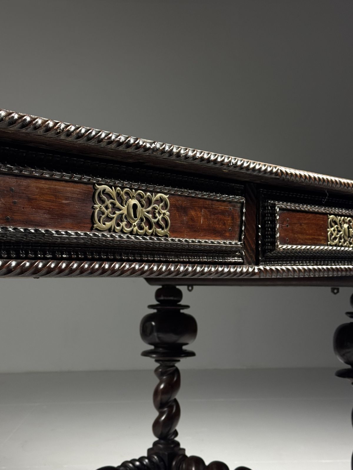 photo furniture 18th Century Portuguese Table, 18th Century And Earlier