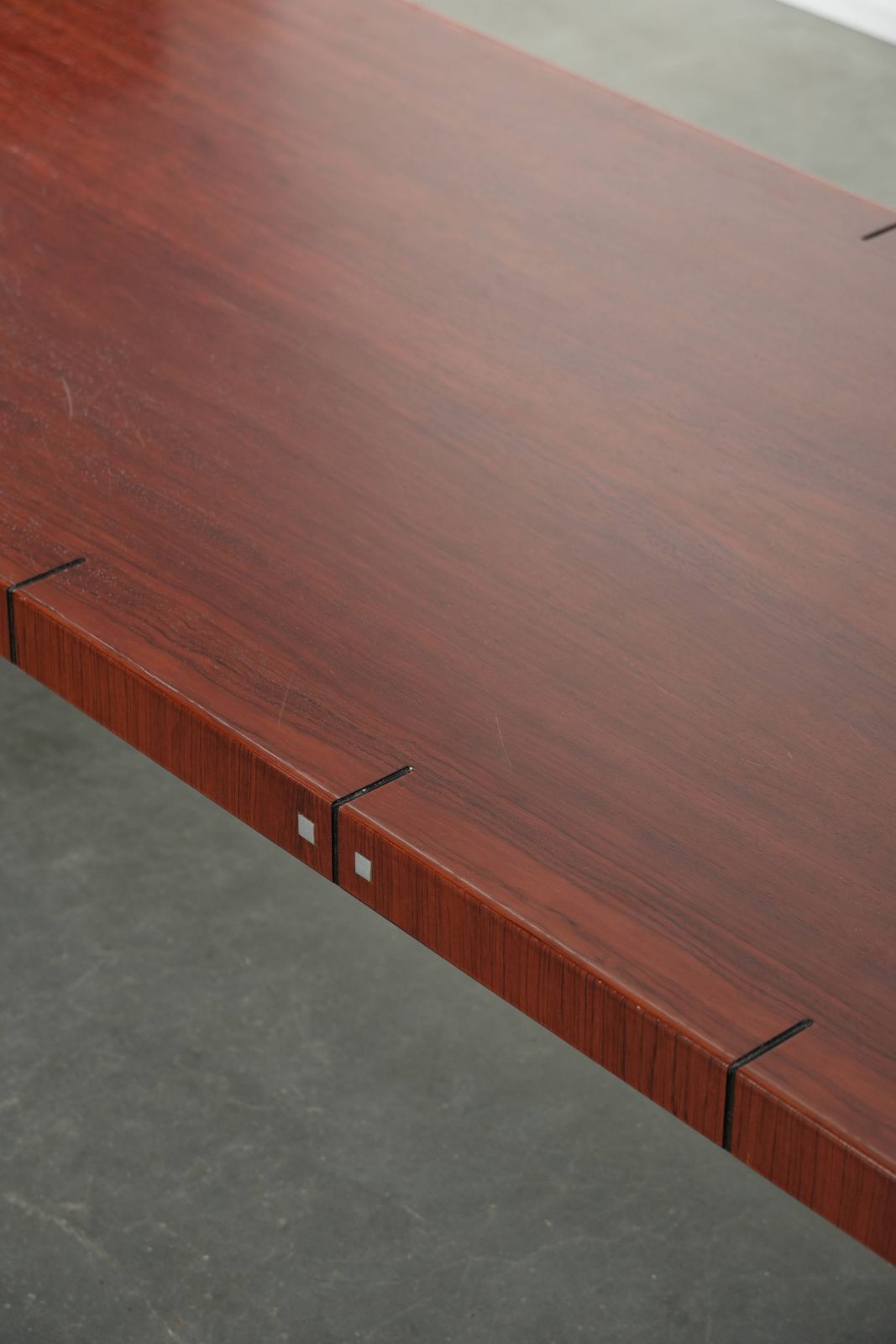 photo furniture Grote En Bijzondere Rechthoekige Art Deco Salontafel Van Schuitema Uit De Decoforma Serie