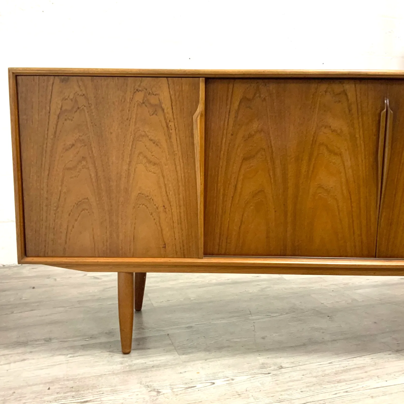 photo vintage Danish Teak Axel Christensen Sideboard With Hutch By Gunni Omann For Aco Mobler