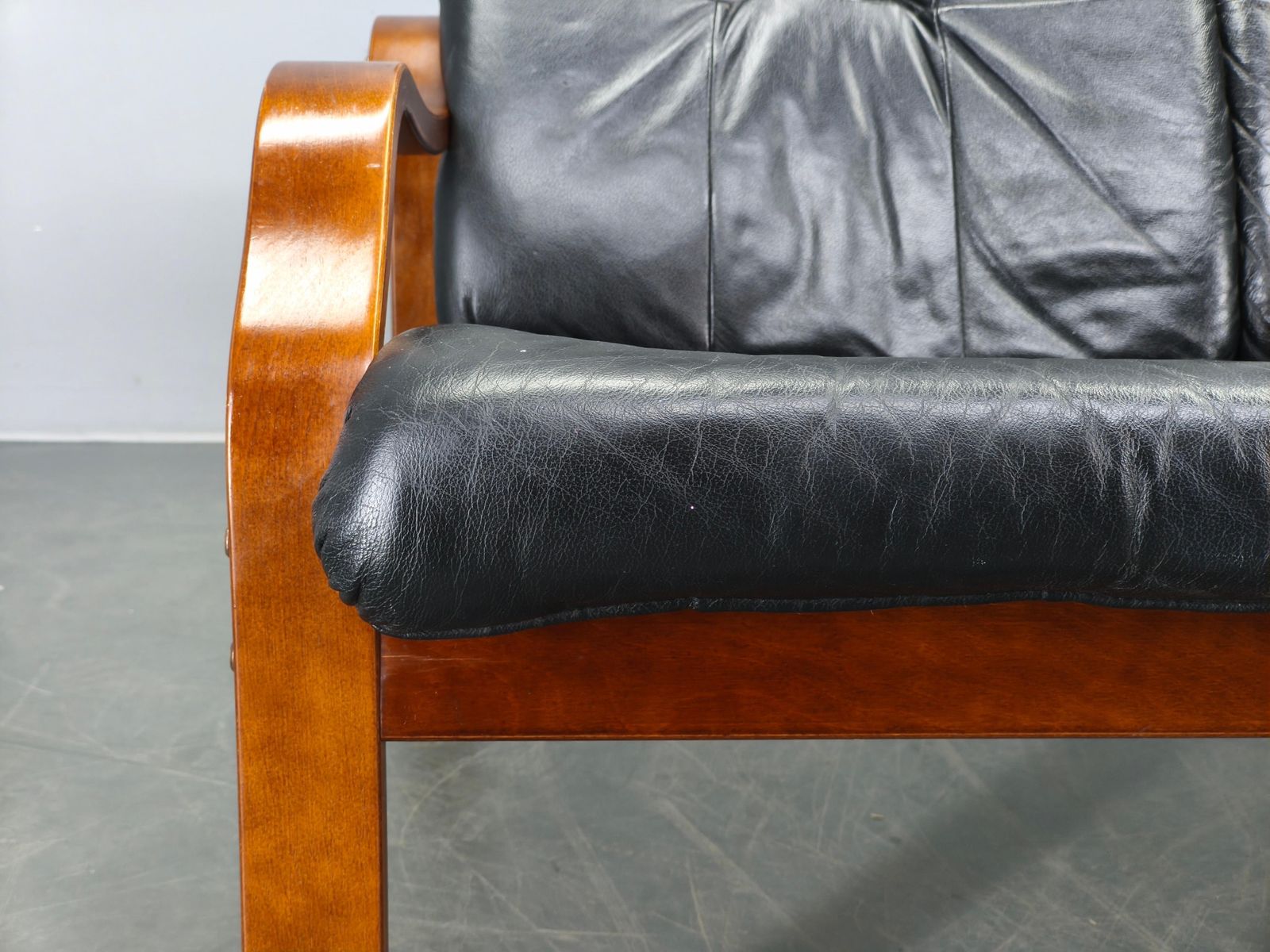 Scandinavian Leather Sofa In The Style Of Alvar Aalto, 1970s photo Furniture