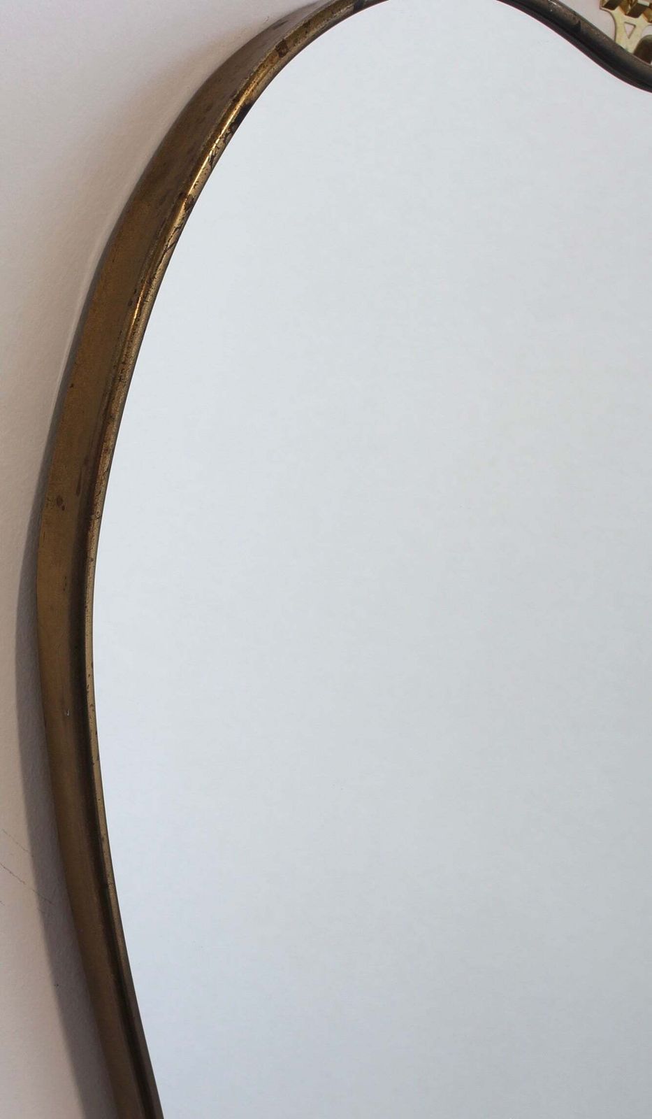 photo vinterior Vintage Italian Wall Mirror With Brass Frame (Circa 1960s)