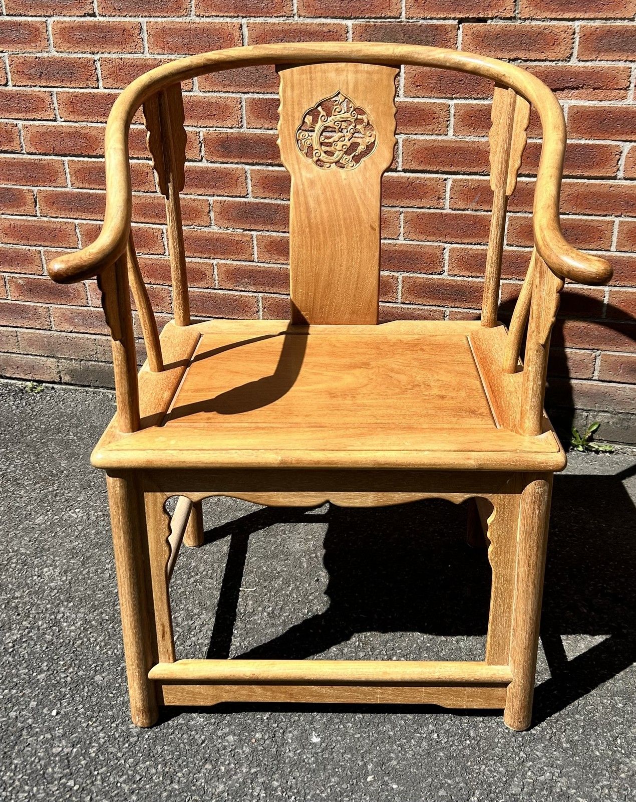 Pair Of Quality Ming Style Chinese Oriental Elm Wishbone Bentwood Arm Chairs photo for sale