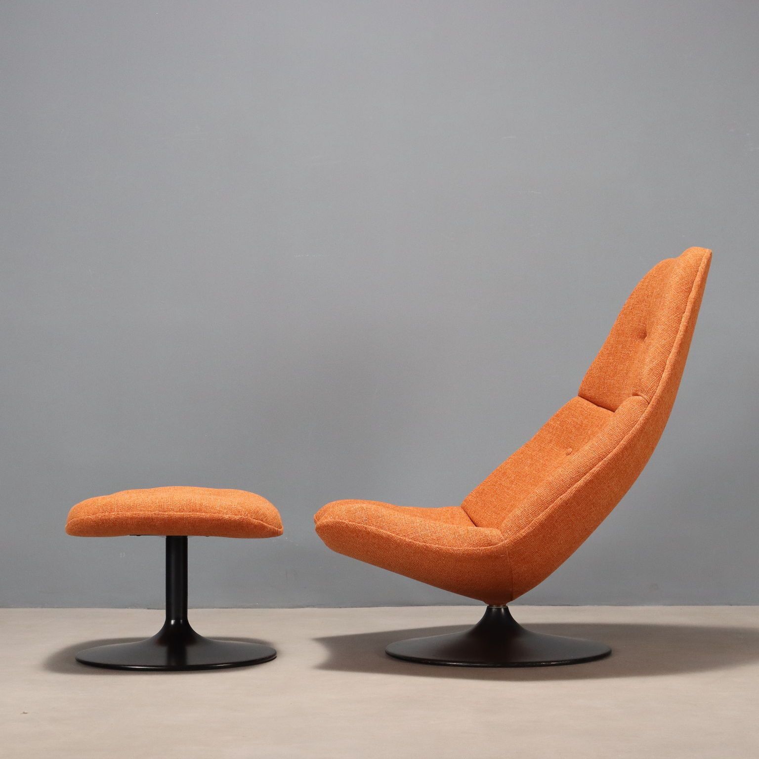 Fauteuil vintage Artifort F588 avec repose-pieds, par G. Harcourt, années 1960 photo Mobilier
