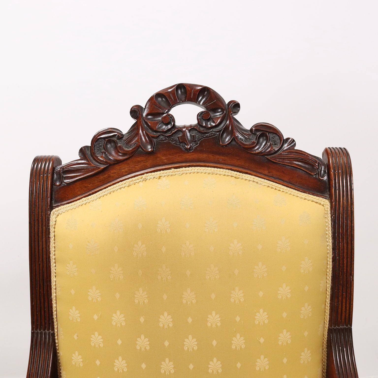 Fauteuils d'époque Louis-Philippe en noyer, Italie, XIXe siècle photo Mobilier