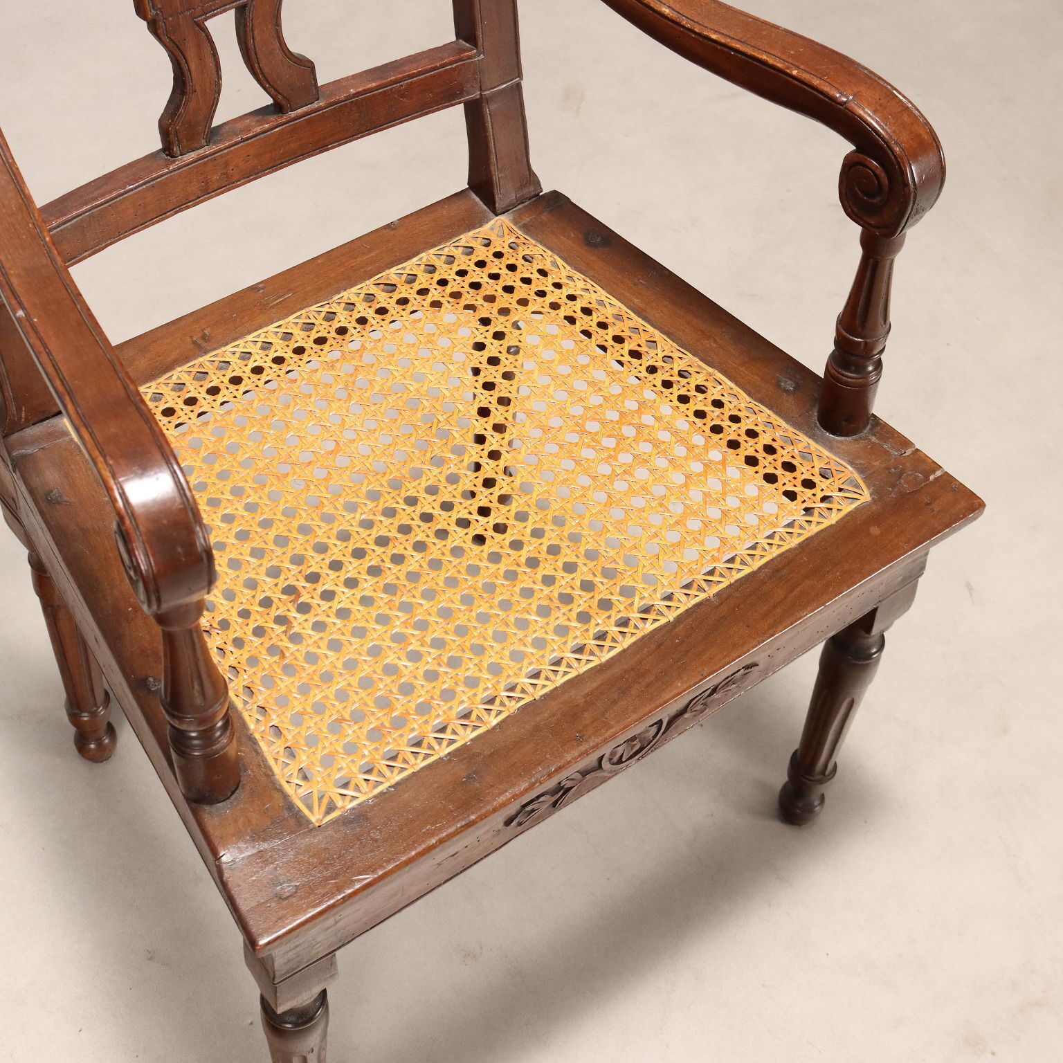 photo furniture Fauteuil Neoclassicistisch Walnoot Stof Italië 18e Eeuw