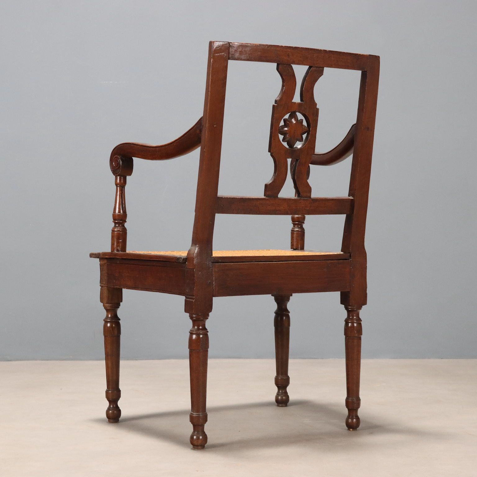 photo for sale Fauteuil Neoclassicistisch Walnoot Stof Italië 18e Eeuw