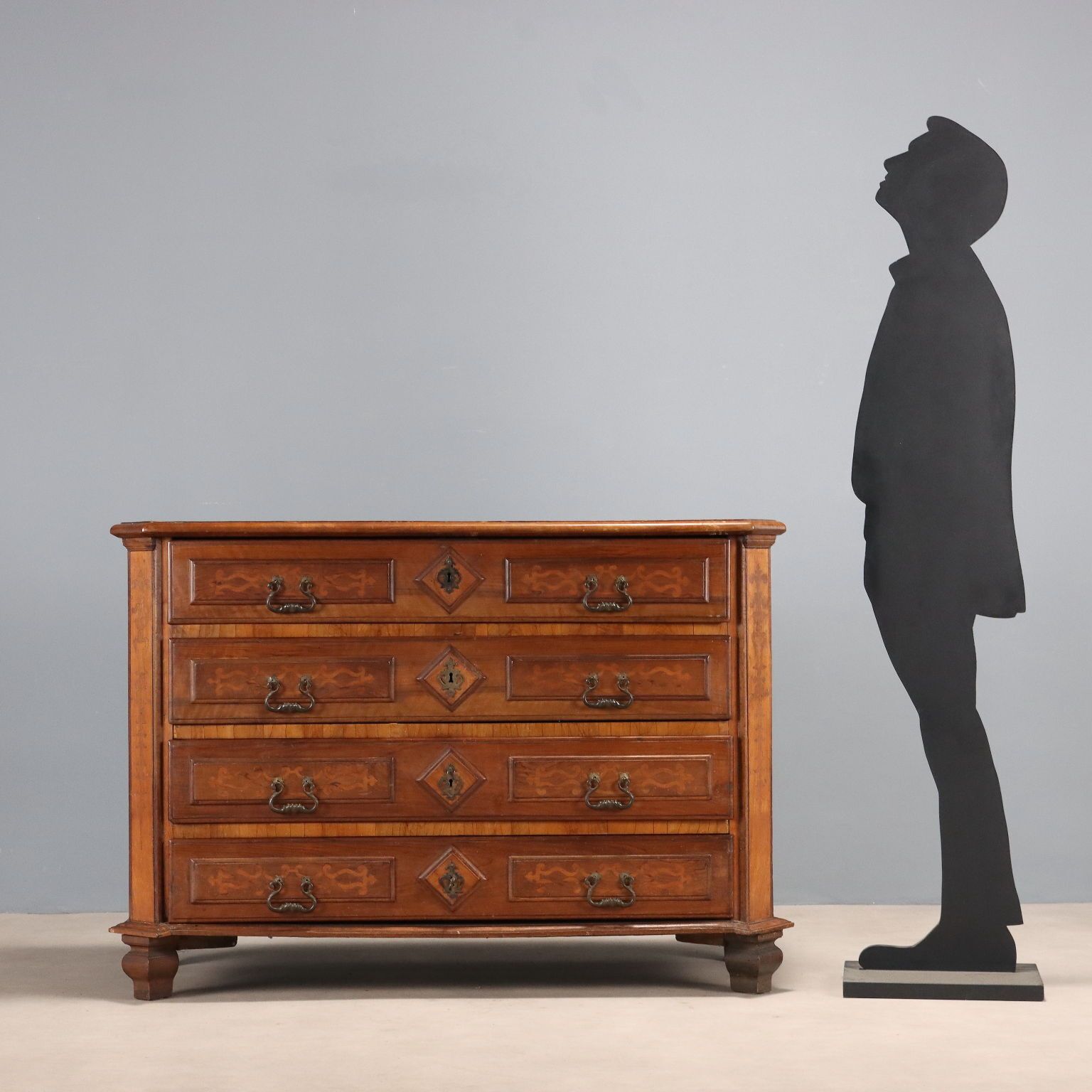 Chest Of Drawers Baroque Walnut 4 Drawers XVIII Century photo for sale