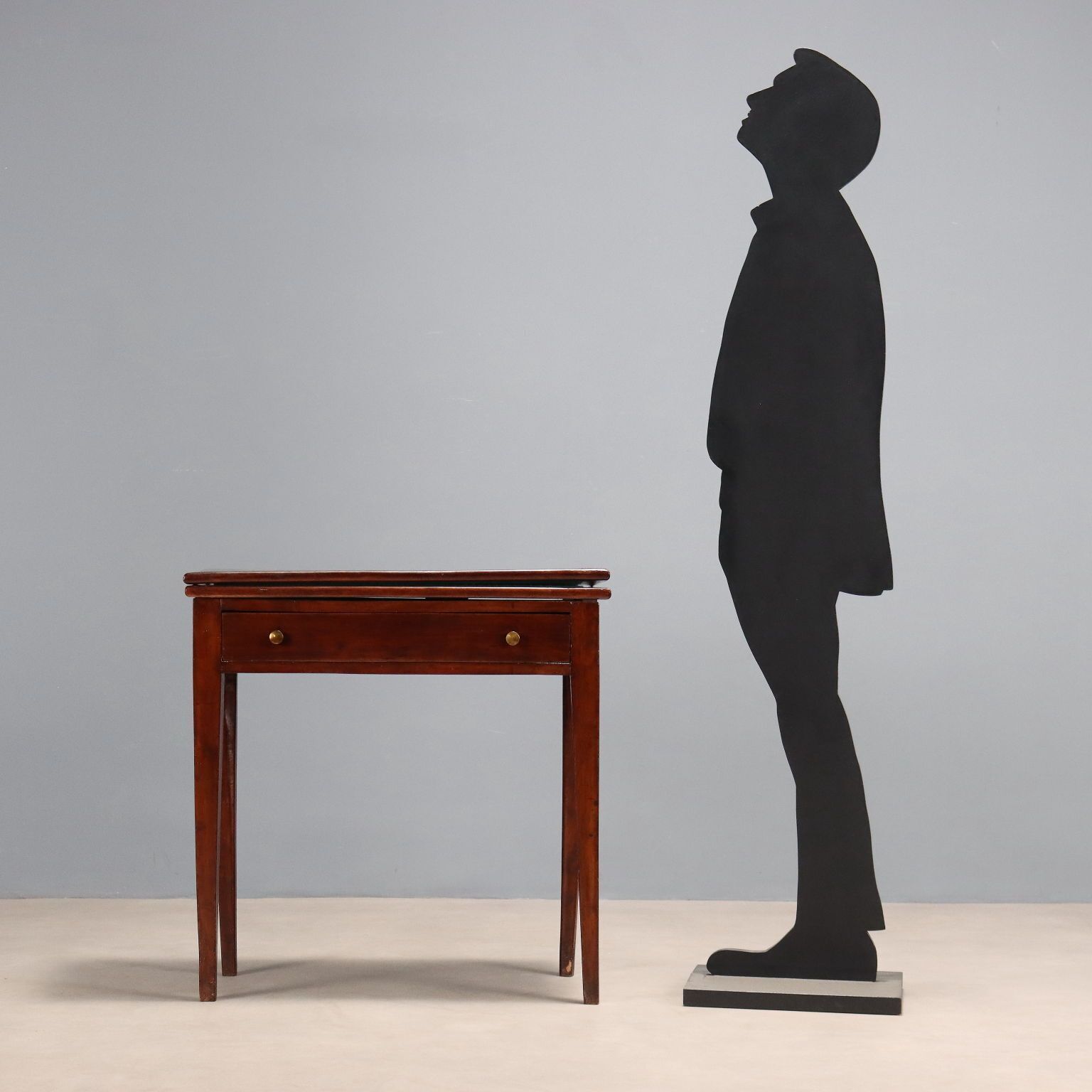 Table de jeu d'époque Directoire en acajou et peuplier, XIXe siècle photo for sale