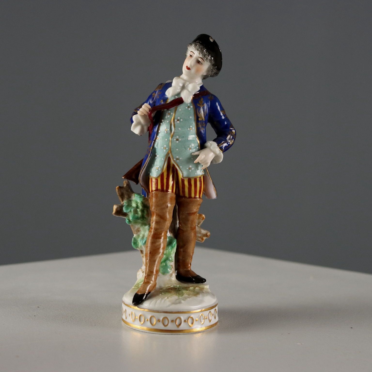 Figurines d'époque en porcelaine de Ludwigsburg, Allemagne, 1860 photo vintage