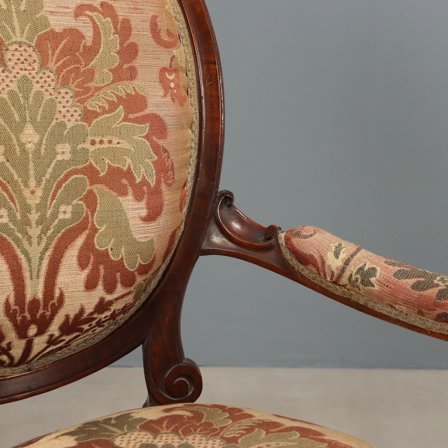 Antieke fauteuil Louis-Philippe walnoot stof Italië 19e eeuw photo 440.0