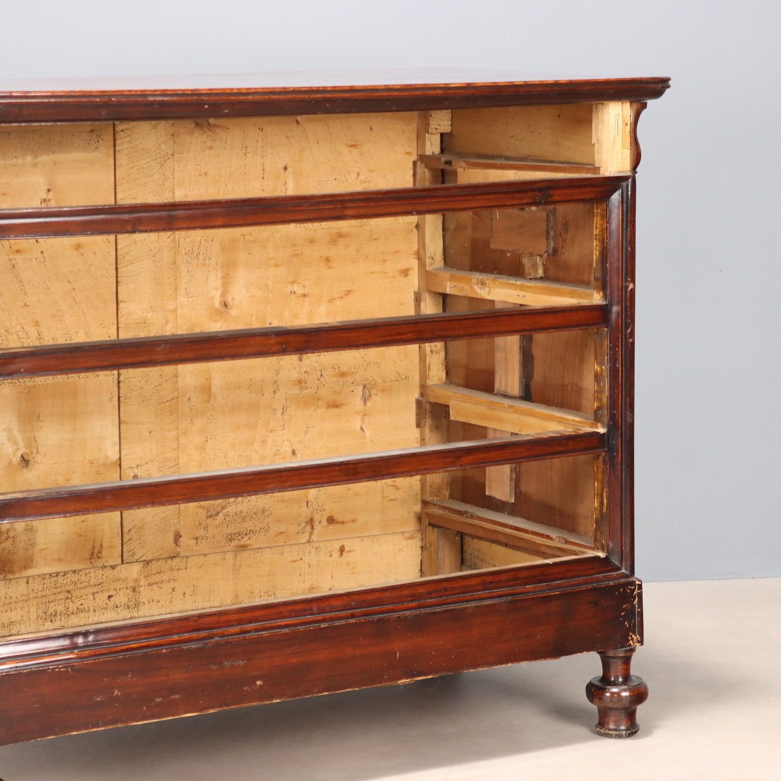 Mobilier Commode d'époque Louis-Philippe en noyer, XIXe siècle photo