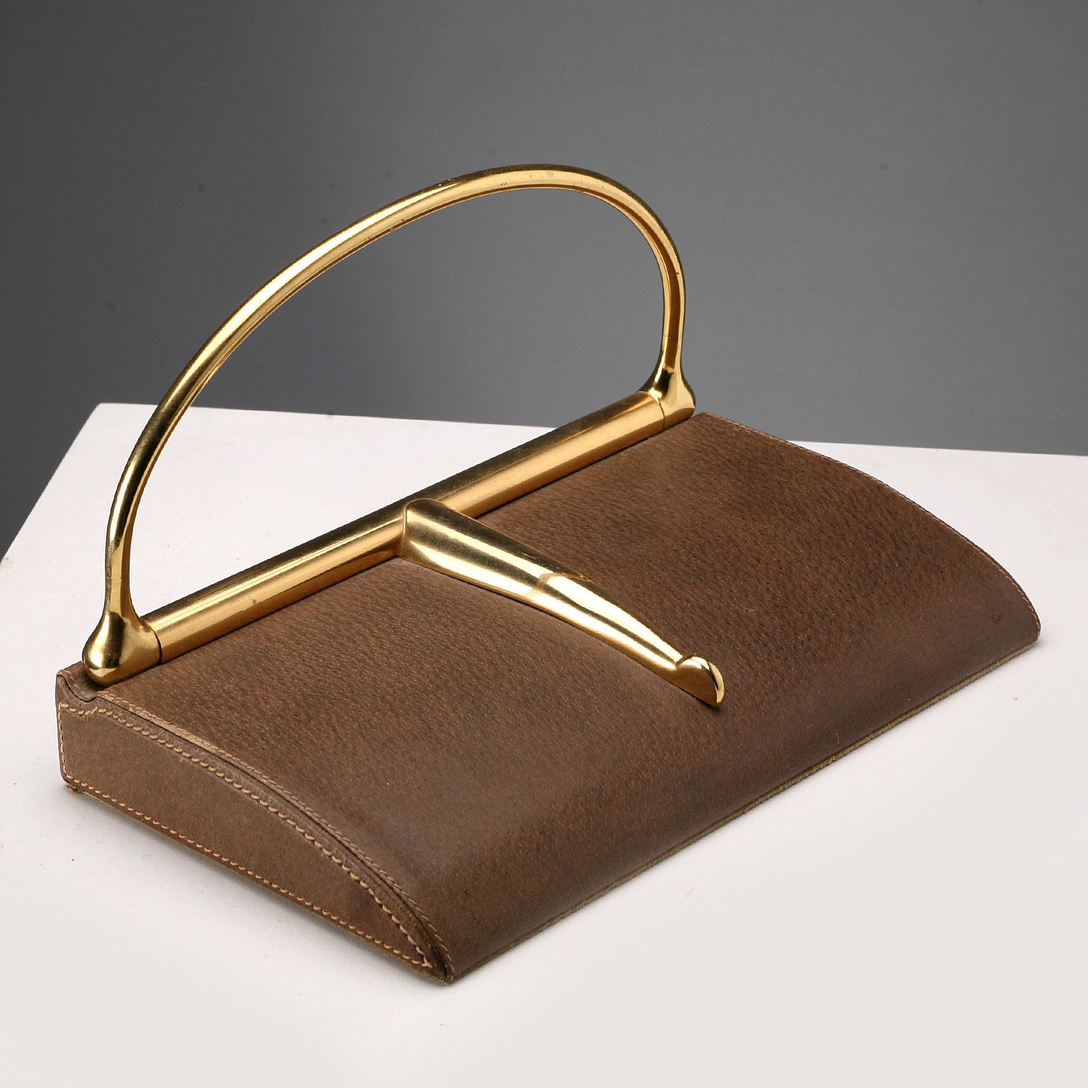 Serre-livres vintage Gucci en cuir et laiton, Italie, années 1970 photo 1500.0