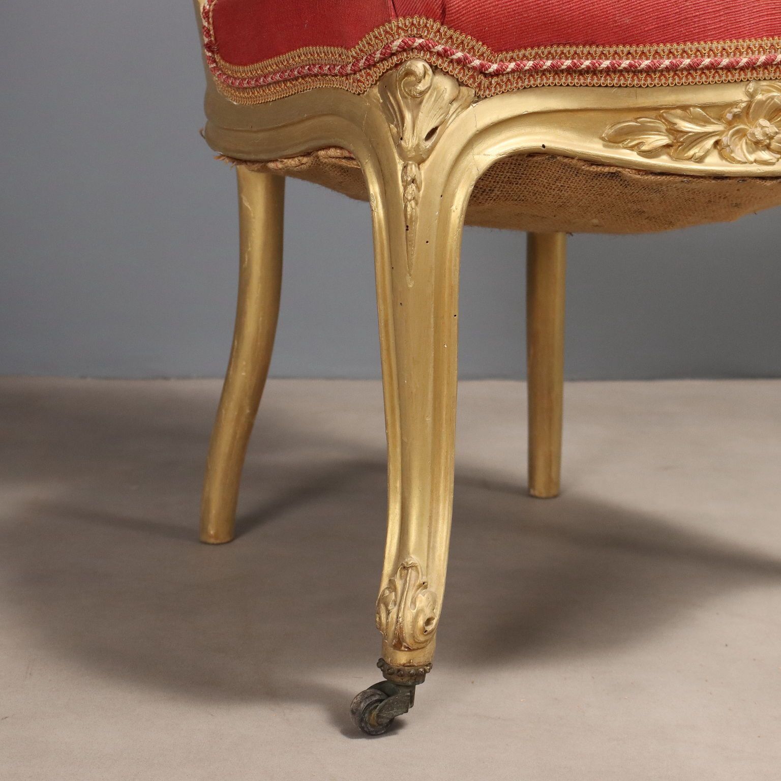 Chaises de style baroque en bois sculpté, XIXe siècle photo buy