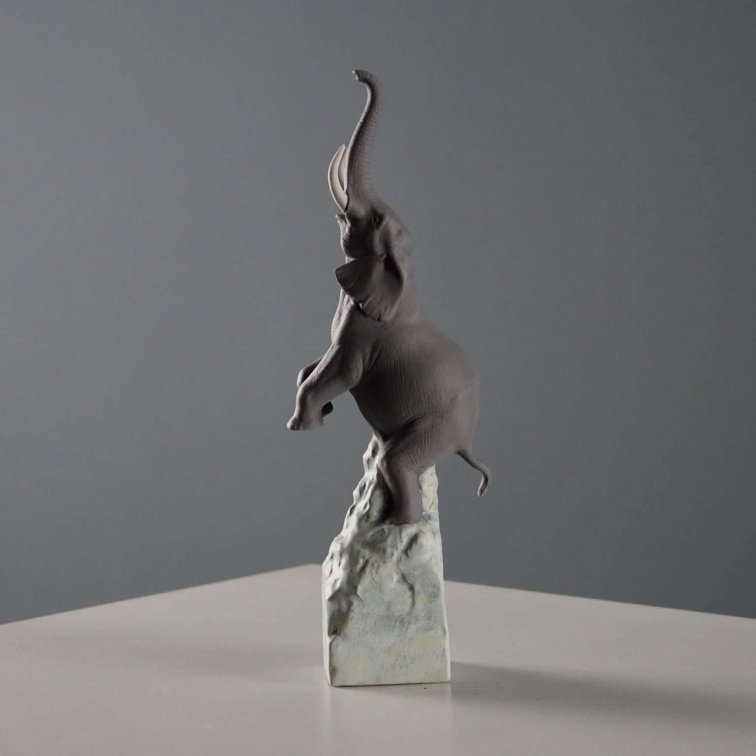 Sculpture moderne Éléphant Lladró, Espagne, 2005 photo vinterior