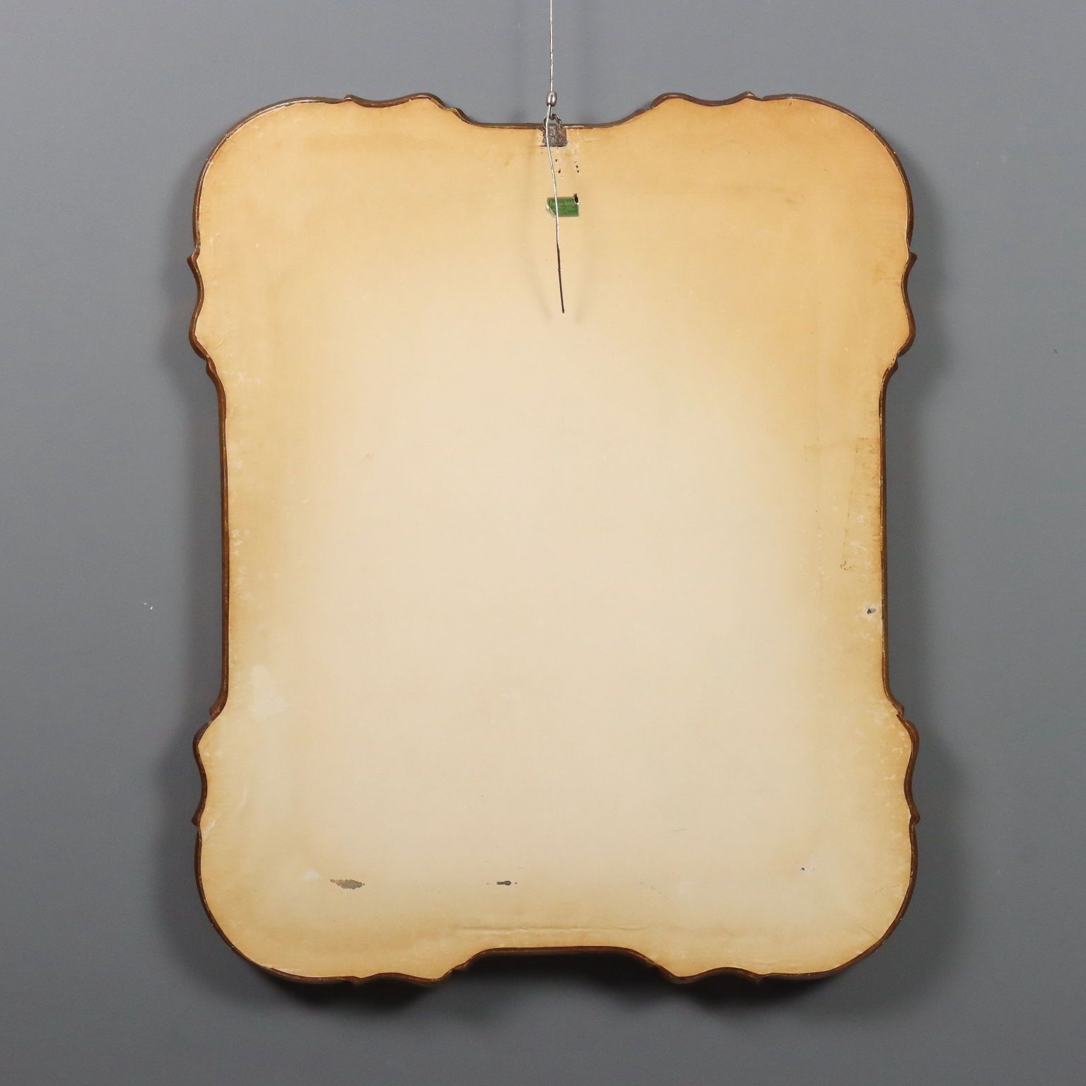 photo furniture Miroir en bois doré