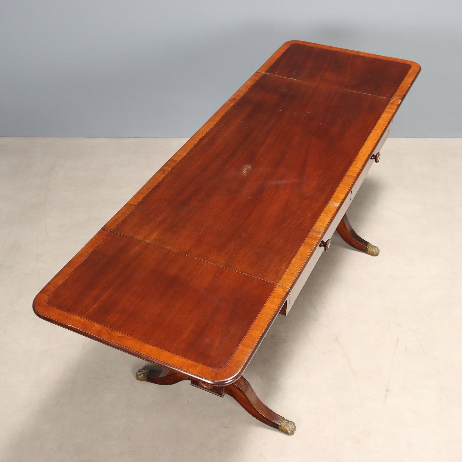 730.0 Antique Writing Desk Ebony Maple United Kingdom XX Century photo
