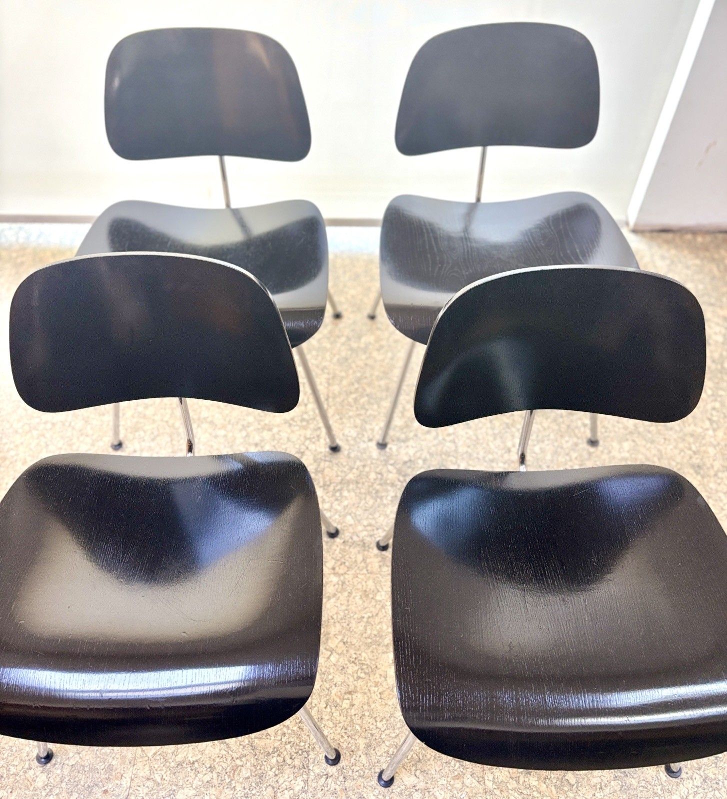 photo furniture Vintage Mid Century Dcm Black Plywood Dining 4 X Chairs/ Herman Miller Retro