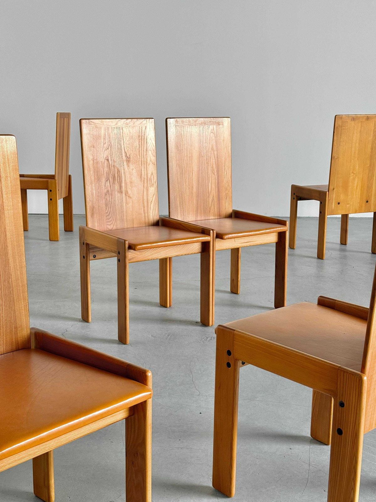 Set Of 6 Elegant Dining Chairs In Elm And Leather By Romanutti, 1970s photo Furniture