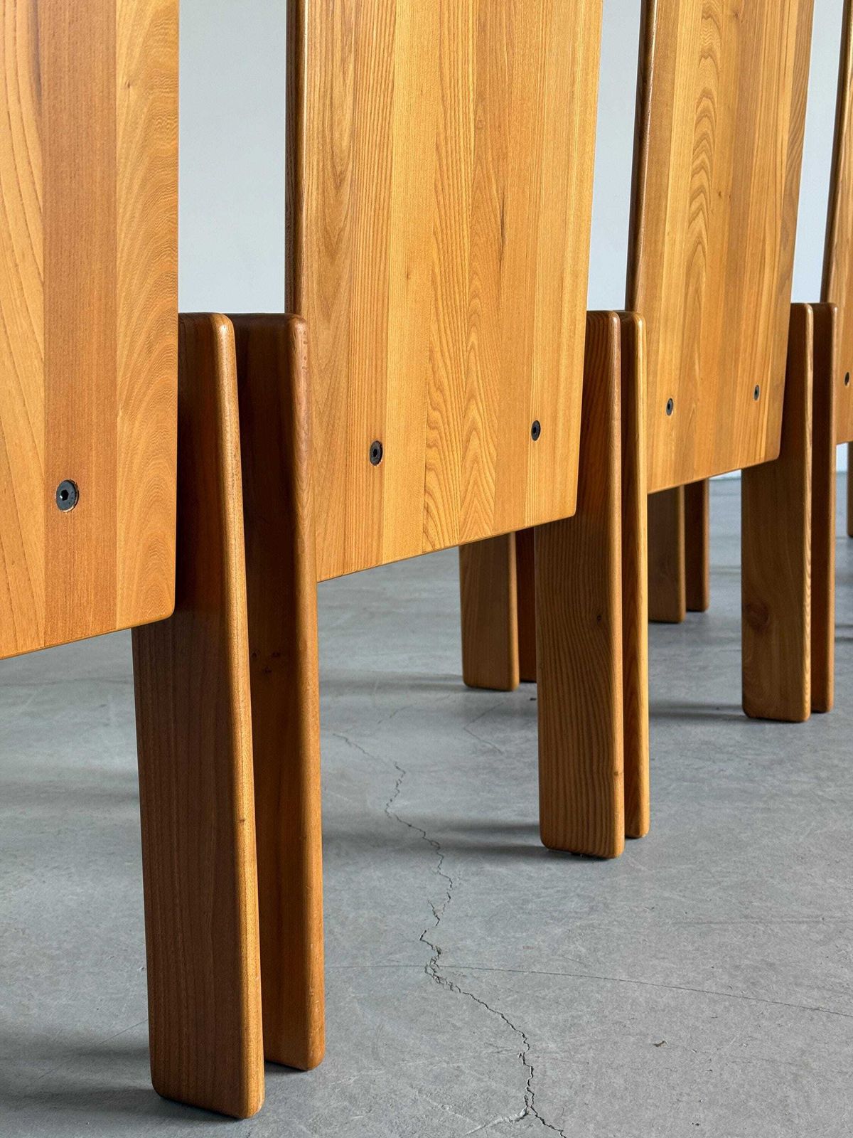 photo furniture Set Of 6 Elegant Dining Chairs In Elm And Leather By Romanutti, 1970s