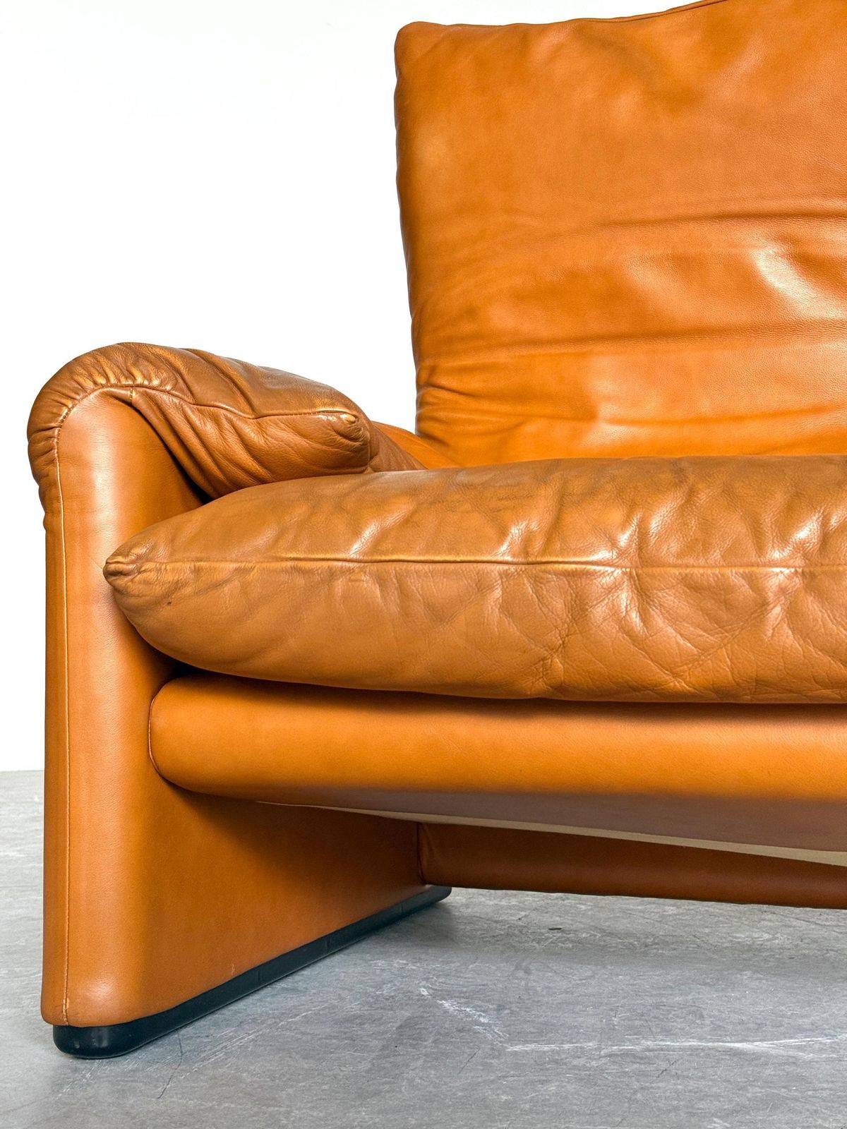 2716.0 Vintage 'Maralunga' Two Seater Sofa By Vico Magistretti For Cassina In Cognac Brown Leather, 1970s photo
