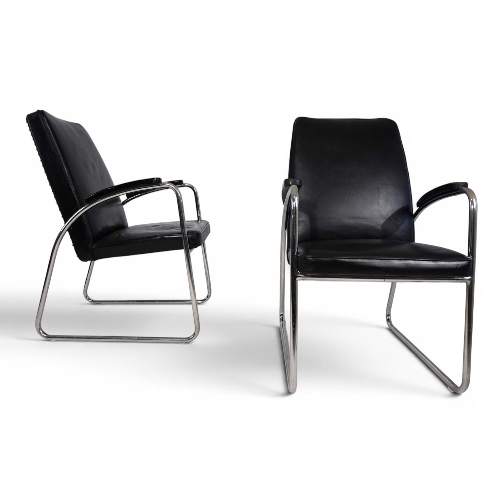 Furniture Set Of 2 Bauhaus Streamline Leather Tubular Steel Armchairs, 1930 photo