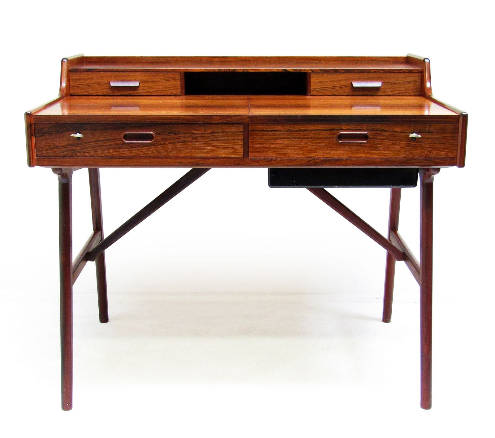 1960s Danish Model 65 Desk / Vanity Dresser In Rosewood By Arne Wahl Iversen photo Furniture
