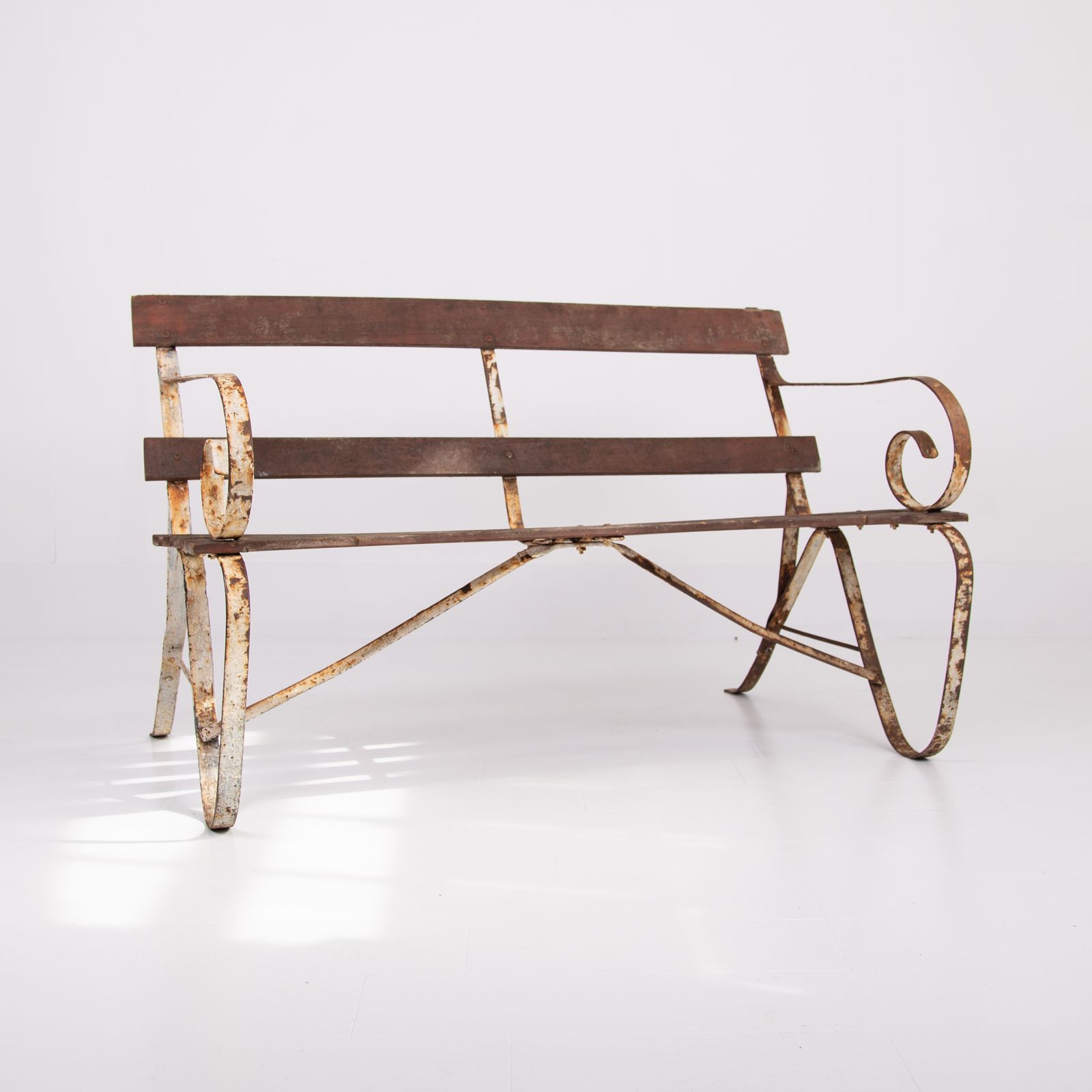 photo furniture Late 19th Century Iron Garden Bench Seat
