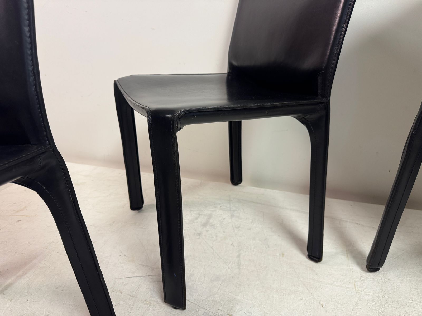 photo furniture Set Of Six Black Leather Cab Dining Chairs By Mario Bellini For Cassina