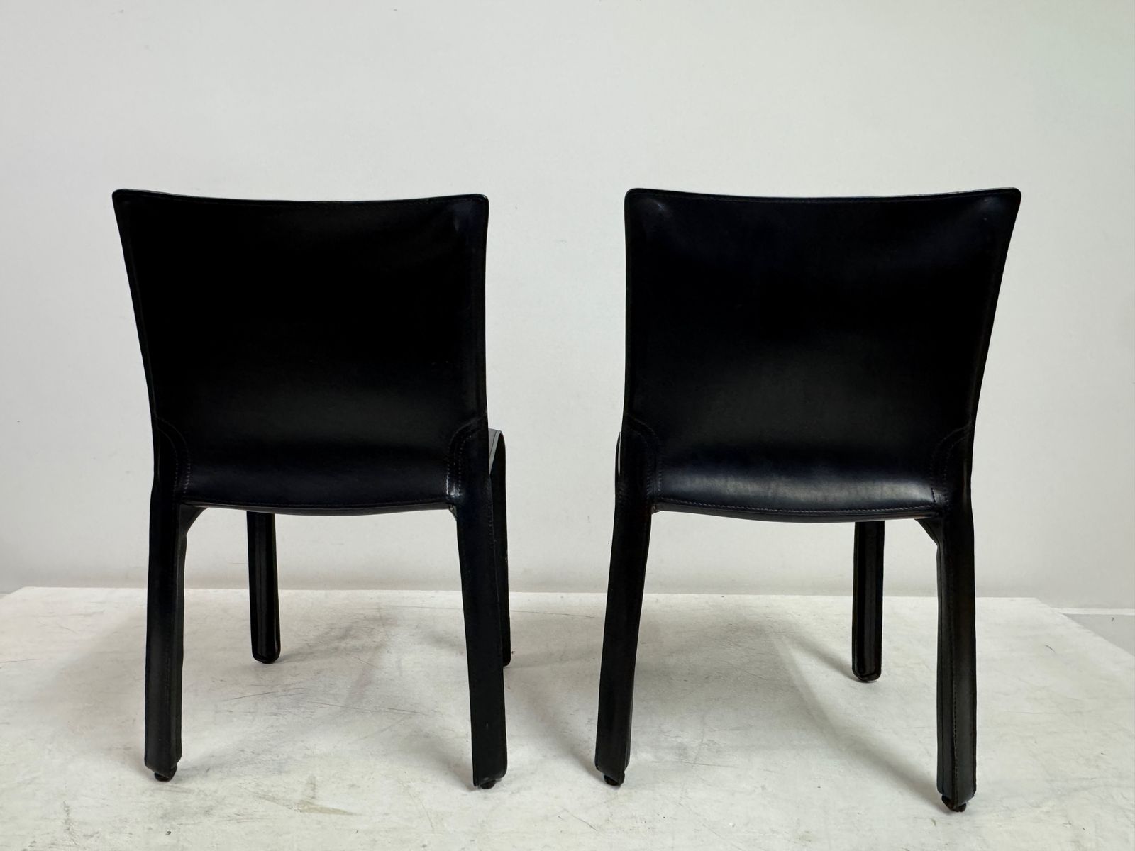 photo buy Set Of Six Black Leather Cab Dining Chairs By Mario Bellini For Cassina