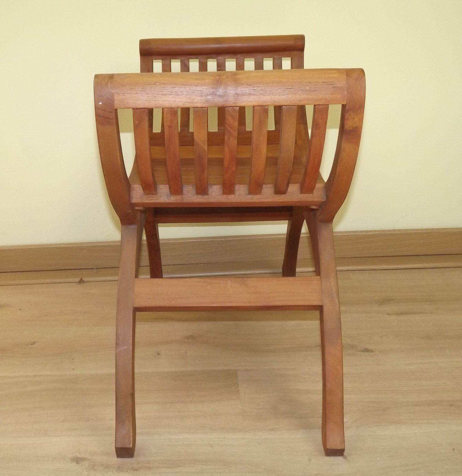 Tabouret curule en bois massif, siège à lattes courbées, mid-century modern photo buy