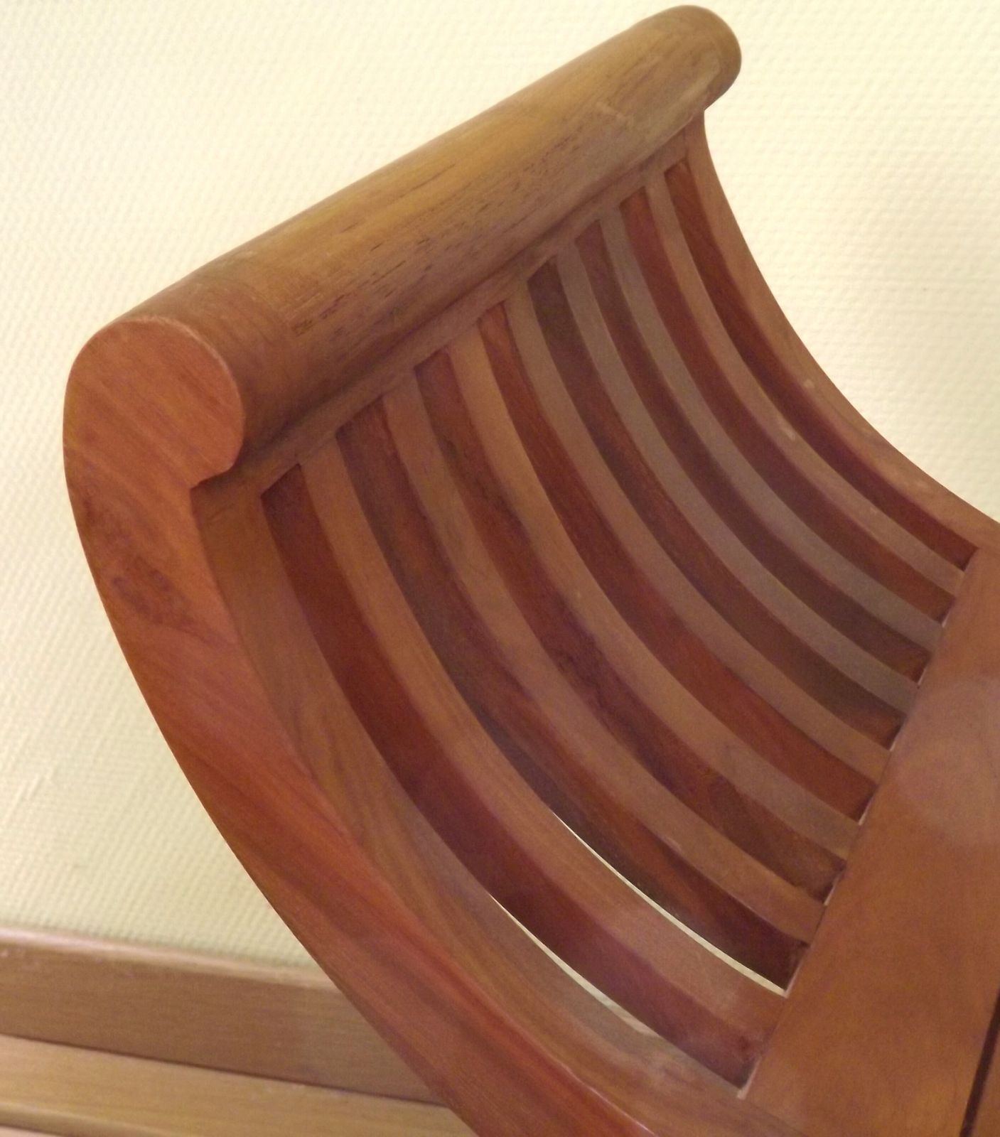 photo for sale Tabouret curule en bois massif, siège à lattes courbées, mid-century modern