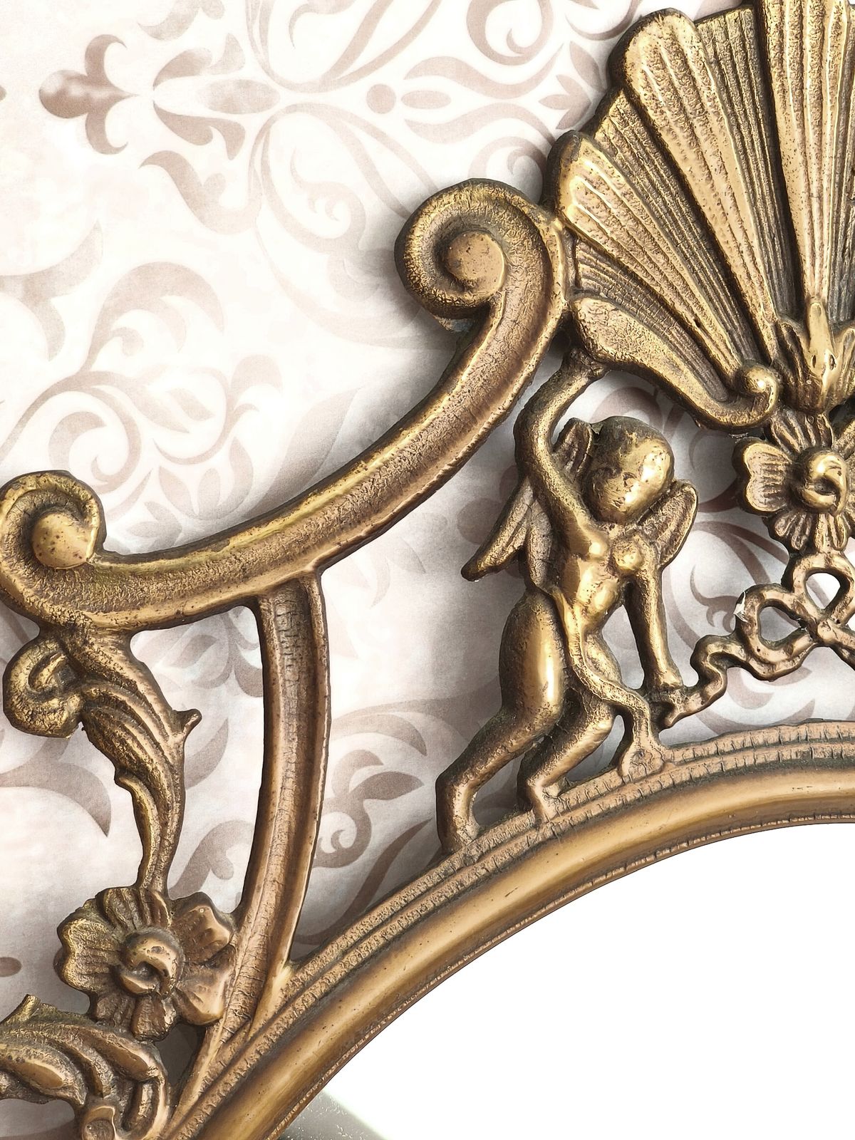 Large Antique Brass Wall Mirror With Cherubs, Oval Ornate Rocaille Design photo vintage